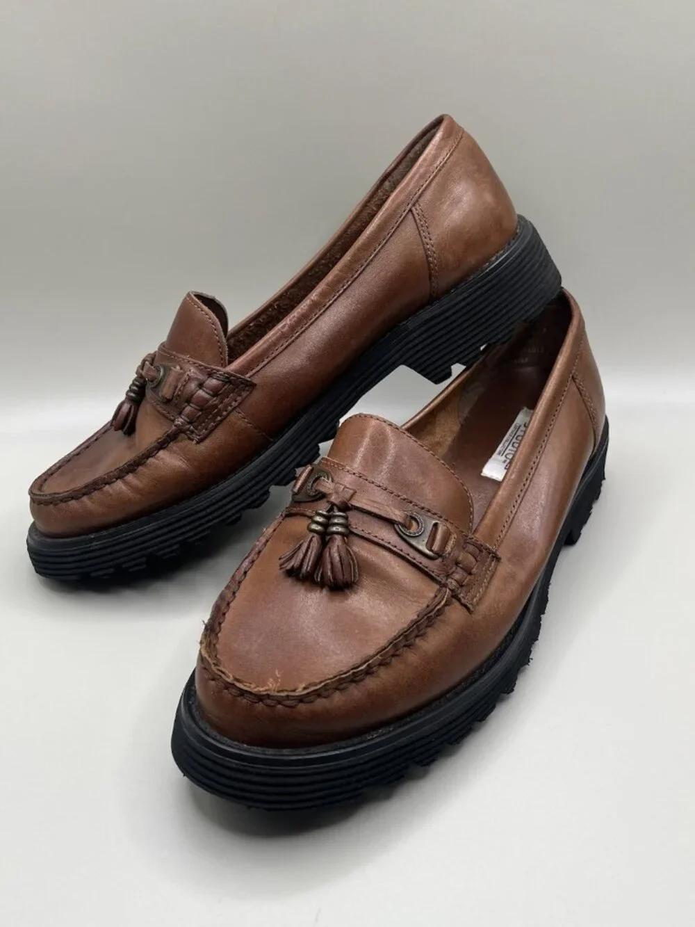 VTG Studio Brown Leather Tassel Loafers Chunky Lug Sole Preppy Academia Size 10